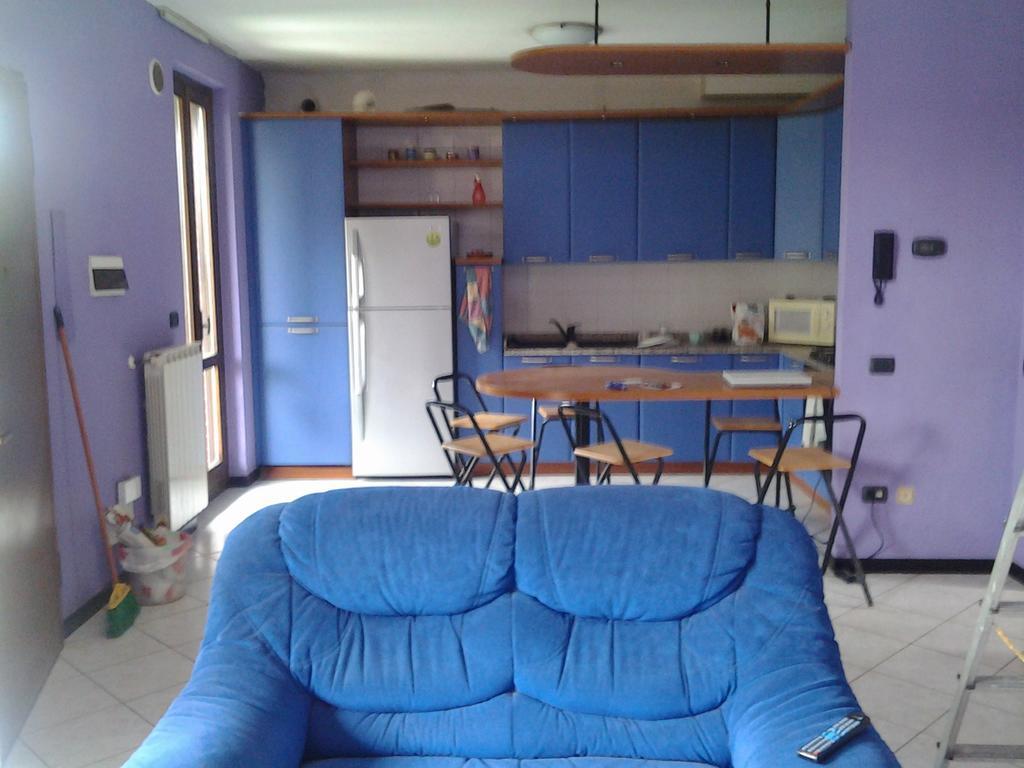 Villetta Rossini Appartamento Da Condividere Con Me Luciano Servizio Ospiti Taxi Driver Navetta No Wifi 2 Camera Da Letto Per 5 Persone Valbrembo Exteriör bild